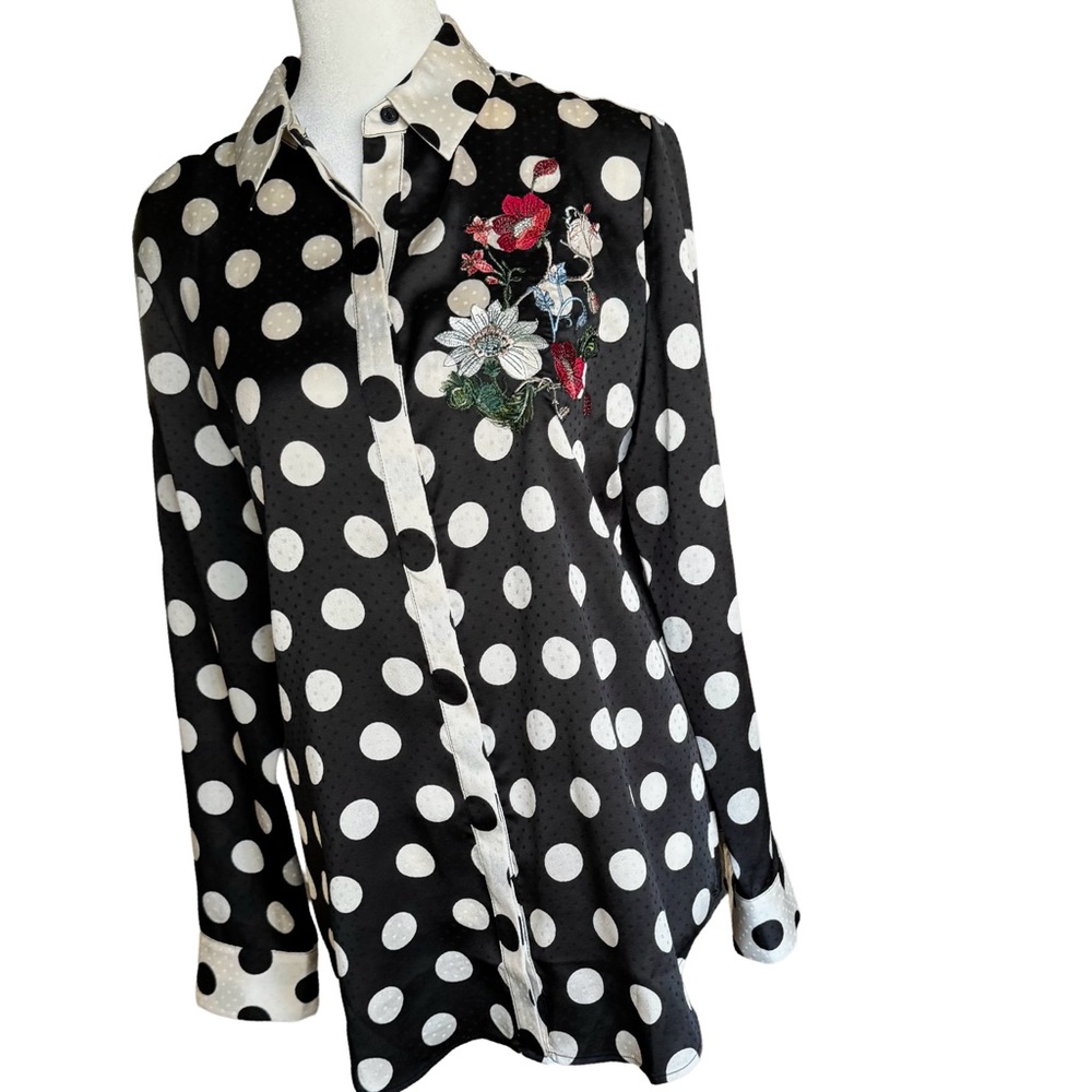 Chico’s Polka Dot Floral Embroidered Blouse - Picture 9 of 15